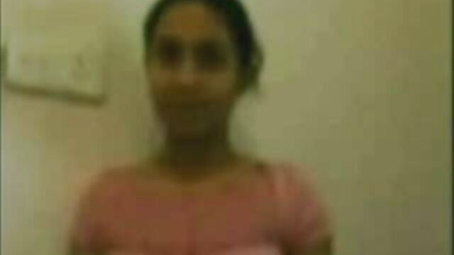 Des film porno gays francais jumeaux secouent le cul devant une longue bite