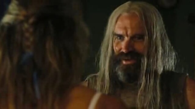 Elle porno hentai en francais se baise en public