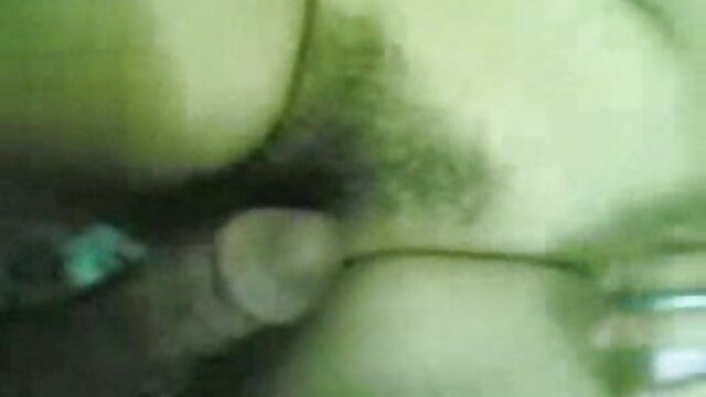 Lécher la chatte film porno chez le docteur beauté